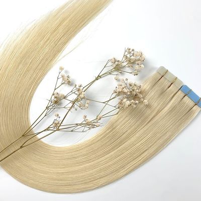 18 mois de vie Crème indienne ondulée de cheveux humains Entraînements de cheveux avec des rubans durables