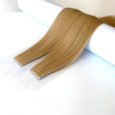 La bande de remy alignée sur la cuticule invisible dans les extensions de cheveux