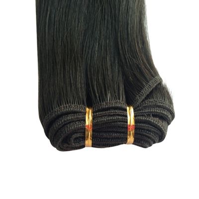 Tissus de cheveux indiens vierges et couleur noire naturelle avec un poids brut de 0,300 kg