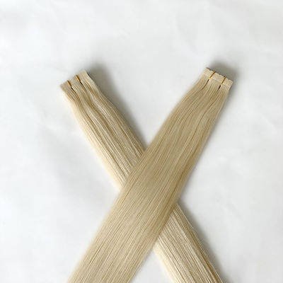 Aucun problème avec de vraies extensions de cheveux humains et du micro-tape sans couture